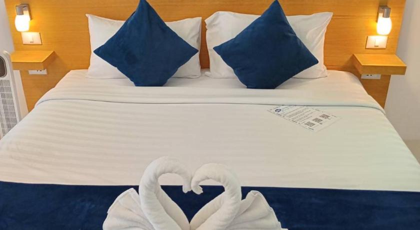 プーケット BH Cozy Paradise Patong 3つ星 ホテル プール