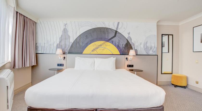 Image of Suite 1