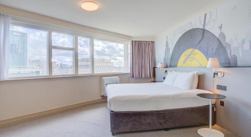 Image of Suite 17