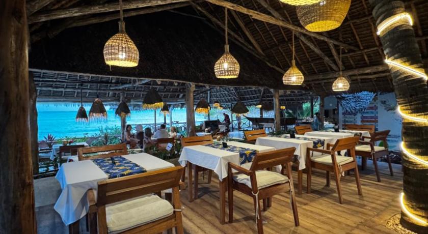 Zanzest Beach Bungalows - image 6