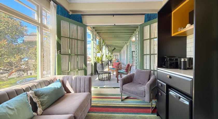 รูปของอาร์ต เดโค สวีท (Art Deco Suite) 0