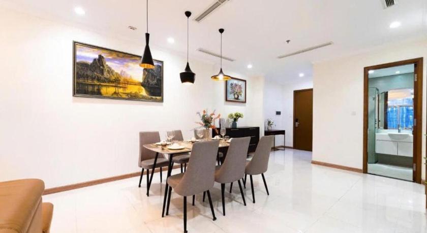 ホーチミン The Landmark Luxury - Apartment 4つ星 ゲストハウス プール