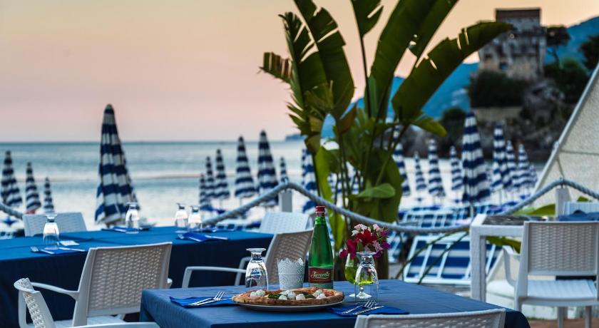 비에트리 술 마레 로이드'S 바이아 호텔 (Lloyd'S Baia Hotel) 4성급 호텔 수영장