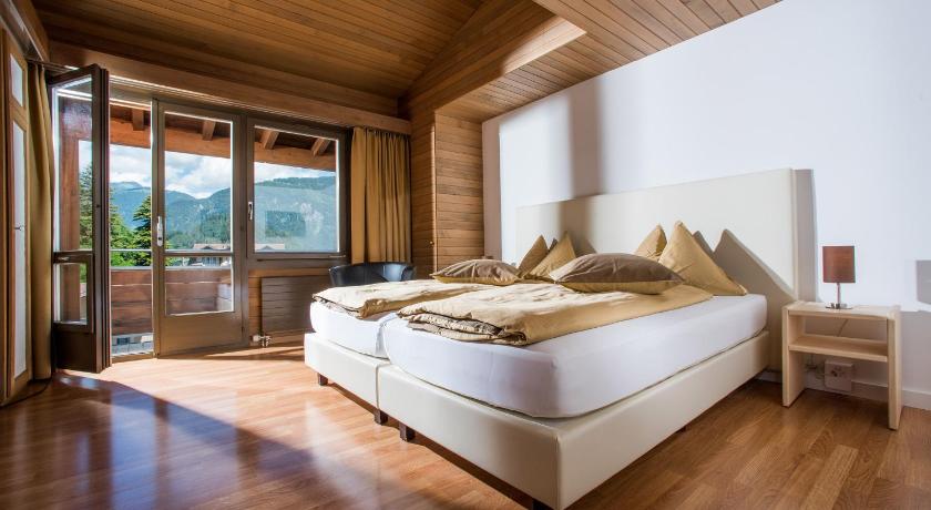 Image of Family Suite with Jungfrau View 0