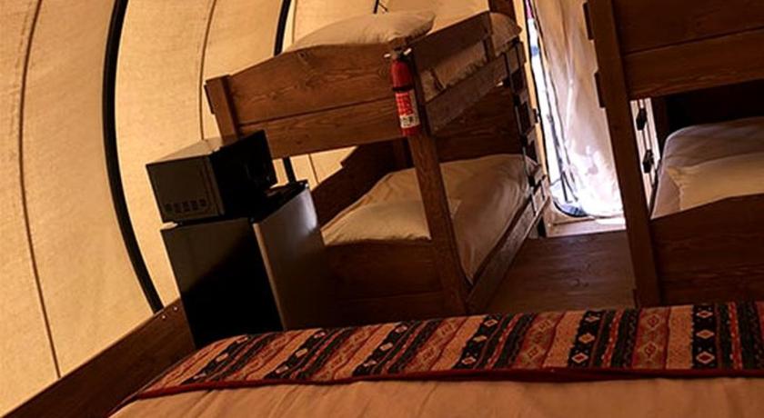 오클라호마 시티 (OK) Cozy Conestoga Covered Wagon for 6 on Oklahoma Farm, for Memorable Glamping Vacations 2성급 숙소 부대시설