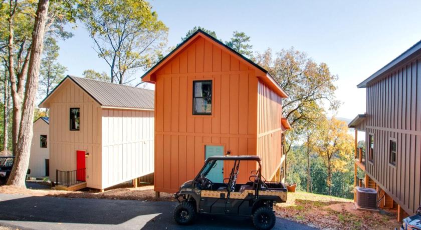 ガンターズビル (AL) Pet-Friendly Cabin Ideal for Families with Jacuzzi and Lake Views in Alabama 3つ星 宿泊施設 客室