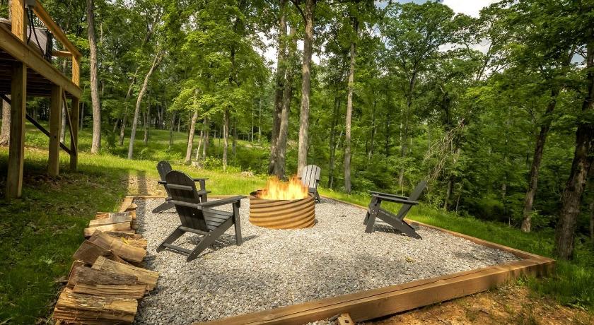 골콘다 Amazing Pure Glamping Secluded Dome with Hot-tub in Grantsburg, Illinois 4성급 숙소 외관