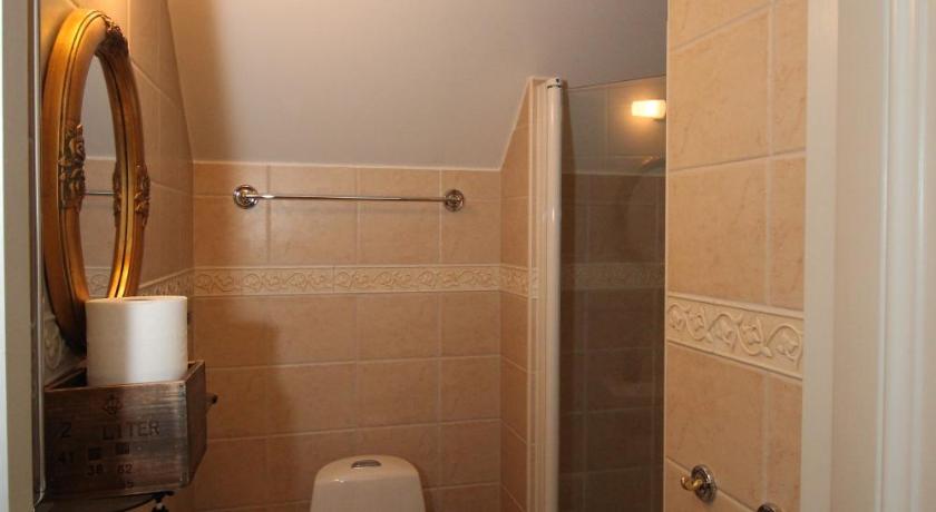 Image of Double Room with Lake View 6