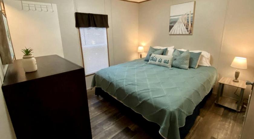 デュネディン Pet Friendly Cottage with Fire Pit in Dunnellon, Florida 3つ星 宿泊施設 ロビー