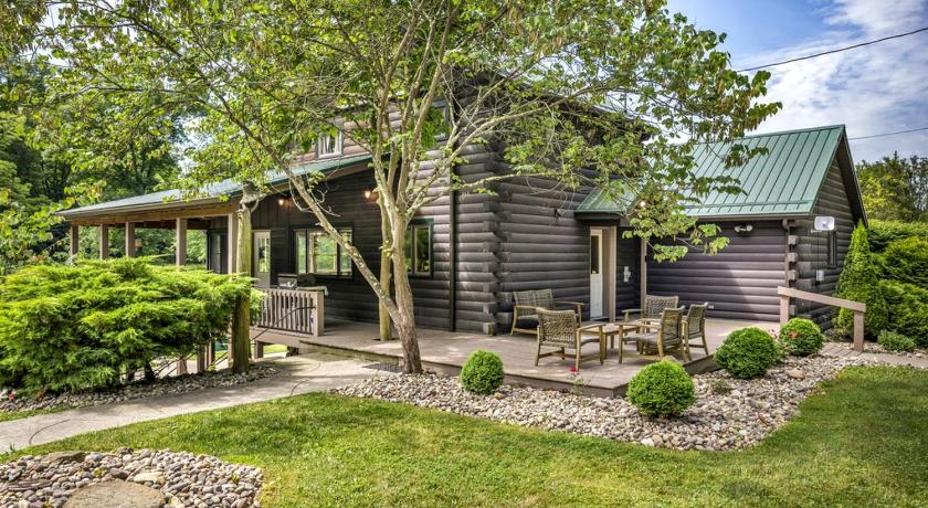 コールドウェル (OH) Exquisite Cabin with Amazing Interior and Exterior in Sarahsville, Ohio 4つ星 宿泊施設 客室