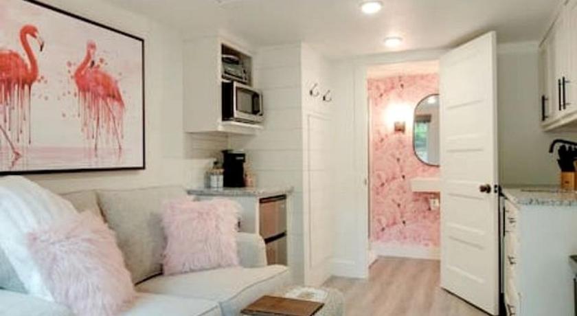 ガンターズビル (AL) Colorful Tiny House with Outdoor Sauna and Jacuzzi in Alabama 3つ星 宿泊施設 眺望