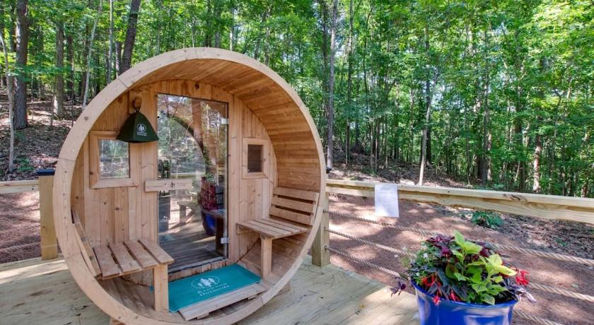 ガンターズビル (AL) Colorful Tiny House with Outdoor Sauna and Jacuzzi in Alabama 3つ星 宿泊施設 外観