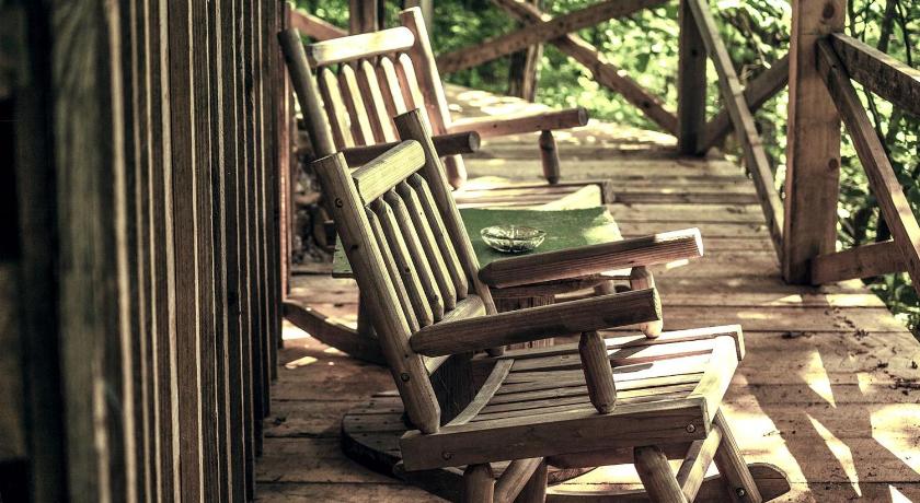그리니빌 (TN) Luxury Cabin for Two with Beautiful River Views near Knoxville 3성급 숙소 수영장