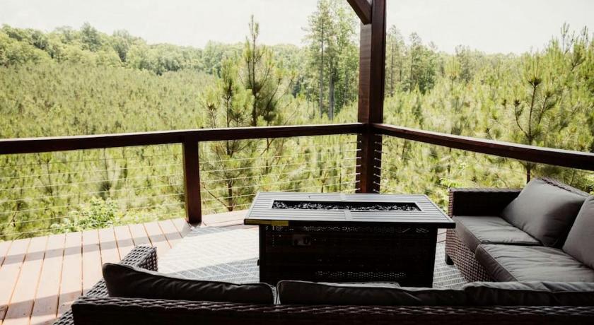 블루 스프링 (KY) Gorgeous Safari Tent with Sauna Perfect for a Couple Retreat in Kentucky 3성급 숙소 레스토랑