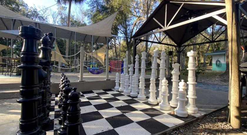 デュネディン Off-Grid Cottage with Nice Sights in Dunnellon, Florida 3つ星 宿泊施設 レストラン