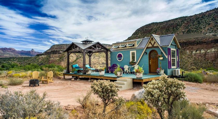 버진 (UT) Magical Tiny House with a Hot Tub for Zion National Park Getaways 3성급 숙소 객실