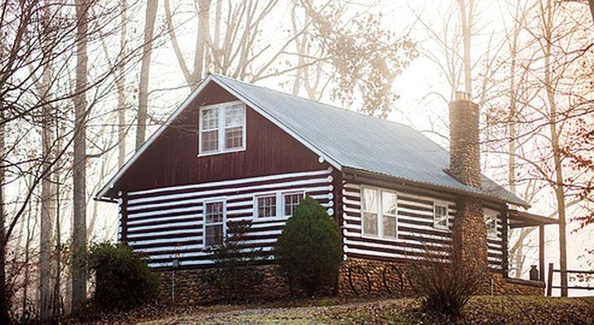 그리니빌 (TN) Charming Glamping Rental with Fireplace near Great Smoky Mountains National Park 3성급 숙소 객실