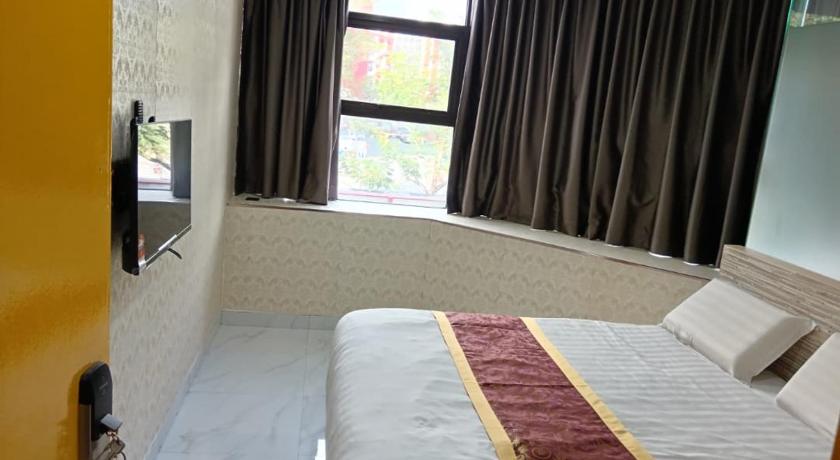 Image of Deluxe Queen Room 6