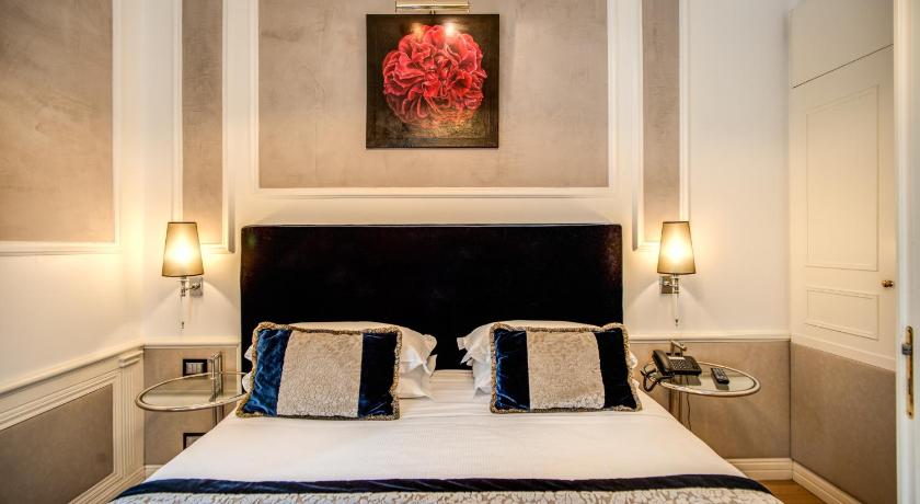 Image of Small Double or Twin Room 14