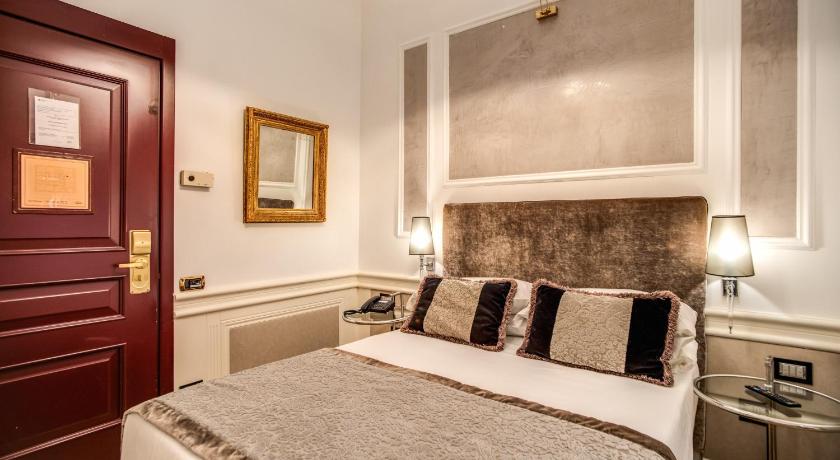 Image of Small Double or Twin Room 17