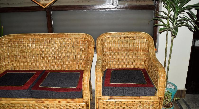 Simple & Sustainable- Room with facilities a guest need — Kathmandu (5)