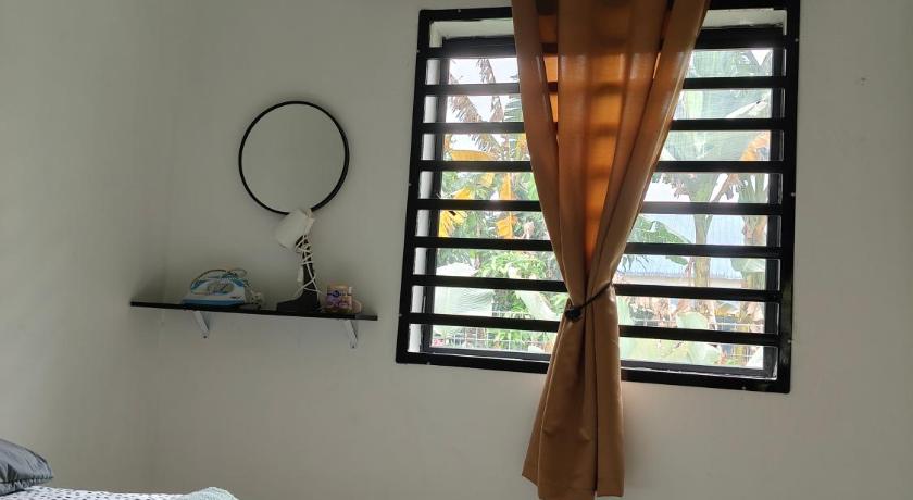 ブキット・ガンビル Unit 01 Homestay Private Pool & Netflix Muar 4つ星 ゲストハウス 眺望