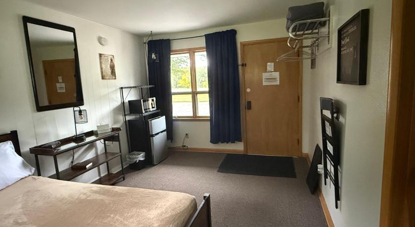 カドット (WI) Riverview Lodge 宿泊施設 外観