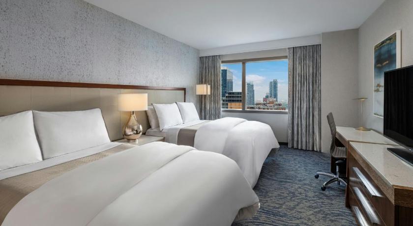 Zdjęcie: Premium Double, Guest room, 2 Double, Skyline view, High floor 1