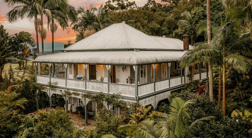 The Glenelg Whole Residence