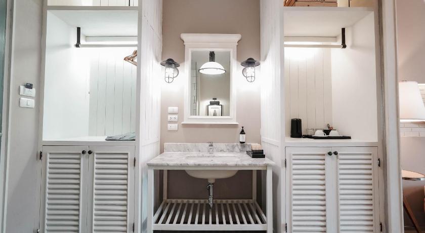 Image of Double Or Twin Room With Swimming Pool Access 11