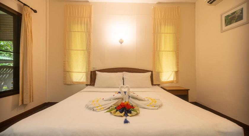 Image of Superior Bungalow 6