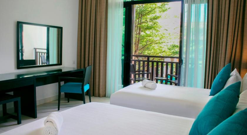 Image of Deluxe Pool View 0