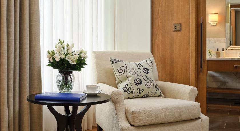 Image of Deluxe Room 7