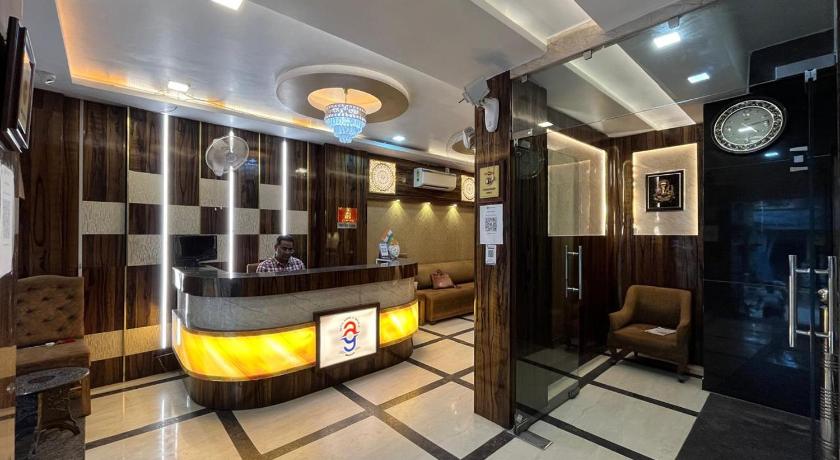 Hotel Ashoka Ganges – Varanasi, VA