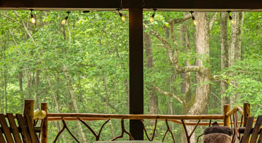 멘톤 (AL) Creekside Gem, Hot Tub, Sleeping Porch, Fire Pit 5성급 숙소 로비