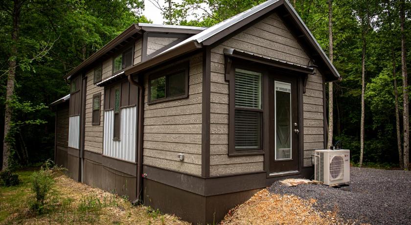 멘톤 (AL) Creekside Gem, Hot Tub, Sleeping Porch, Fire Pit 5성급 숙소 외관