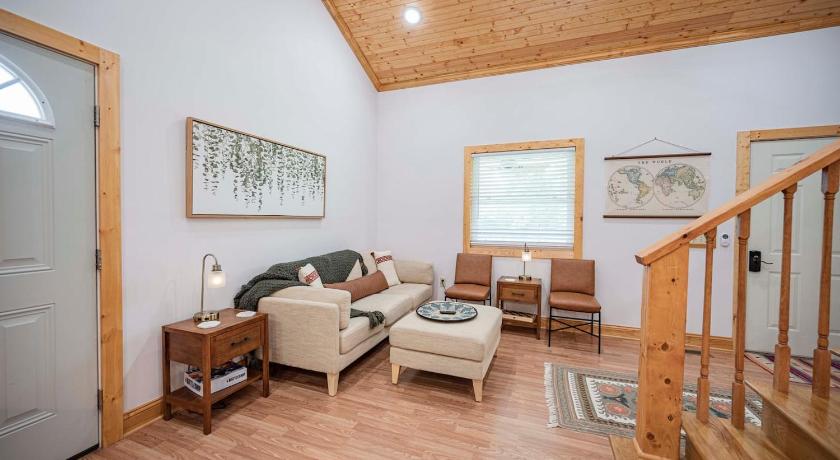 맥민빌 (TN) Light And Bright Cabin Close To Pates Ford Marina 4성급 숙소 로비