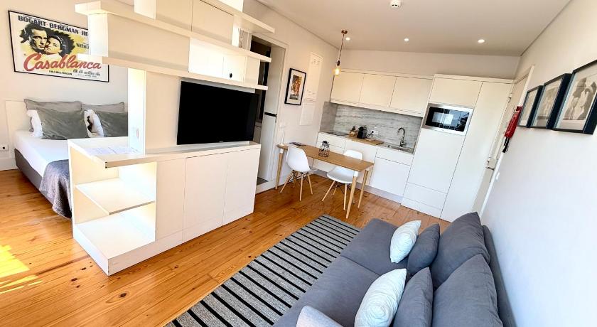 ポルト Porto Cinema Apartments 4つ星 ゲストハウス プール