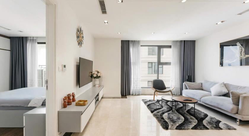 Hanoi D. ' Le Roi Soleil Westlake Hanoi 5-Star Guesthouse view