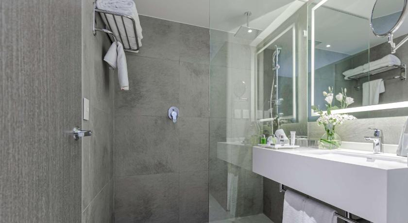Image of Junior Suite (2 adults + 2 Children) 3