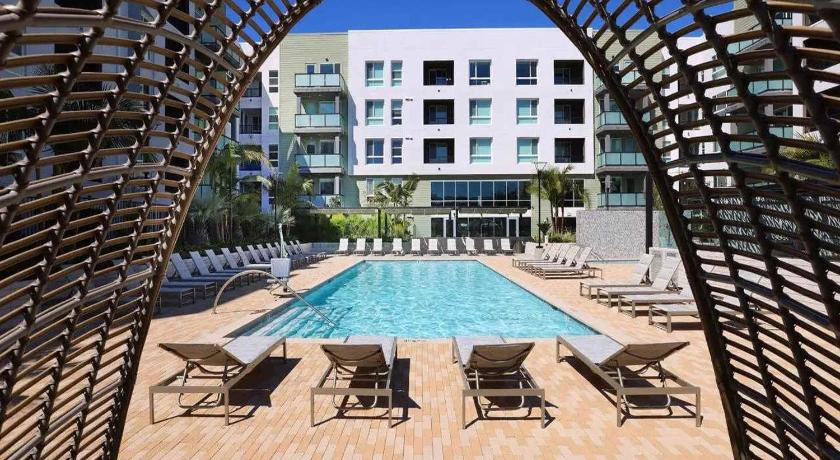 산타아나 (CA) Urban Chic Home 10 Min from Disneyland With Pool & GYM 5성급 숙소 레스토랑
