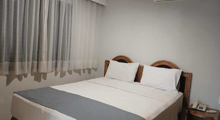 Image of Standard Double Room 6