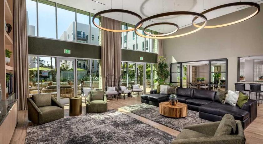산타아나 (CA) Bright Home 10 Min to Disneyland Pool & GYM 5성급 숙소 로비