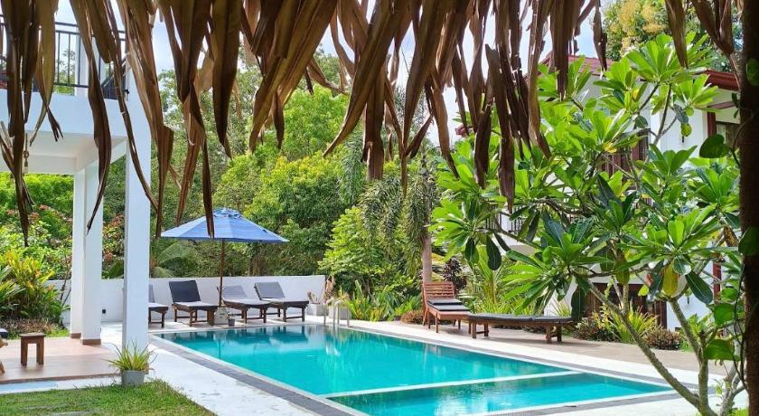 Finch Tangalle