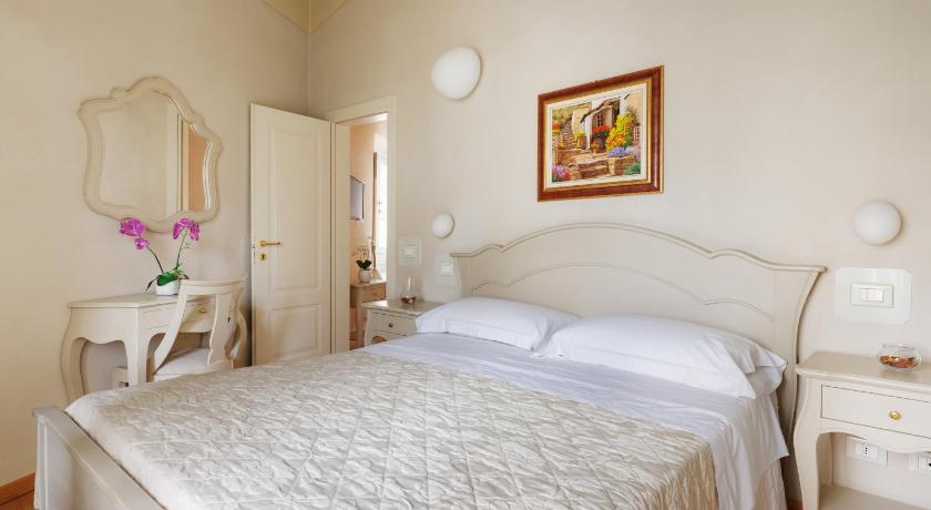 Image of Triple Room 5