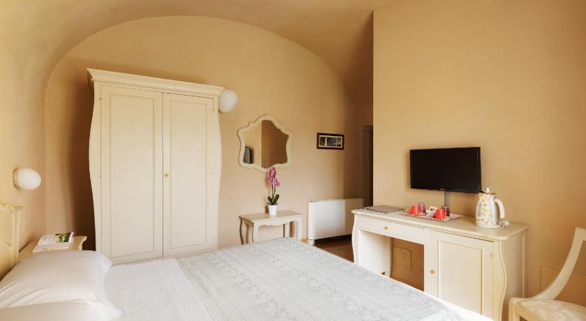Image of Deluxe Double Room 4