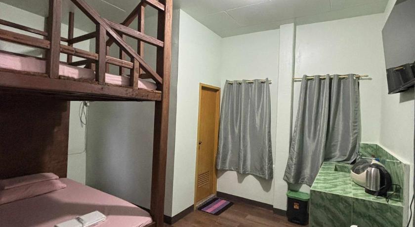 Mischa Hostel - image 22