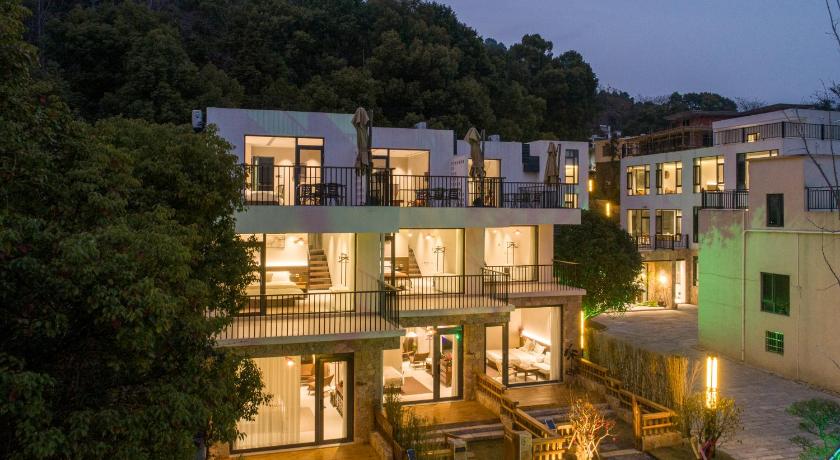 주장 / 구강 Floral Luxury Galaxy Valley B&B 호텔 외관