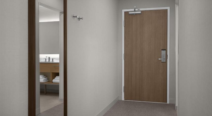 Image of 1 King Bed Studio Suite Corner 5