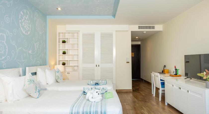 Image of Azul Garden View 11